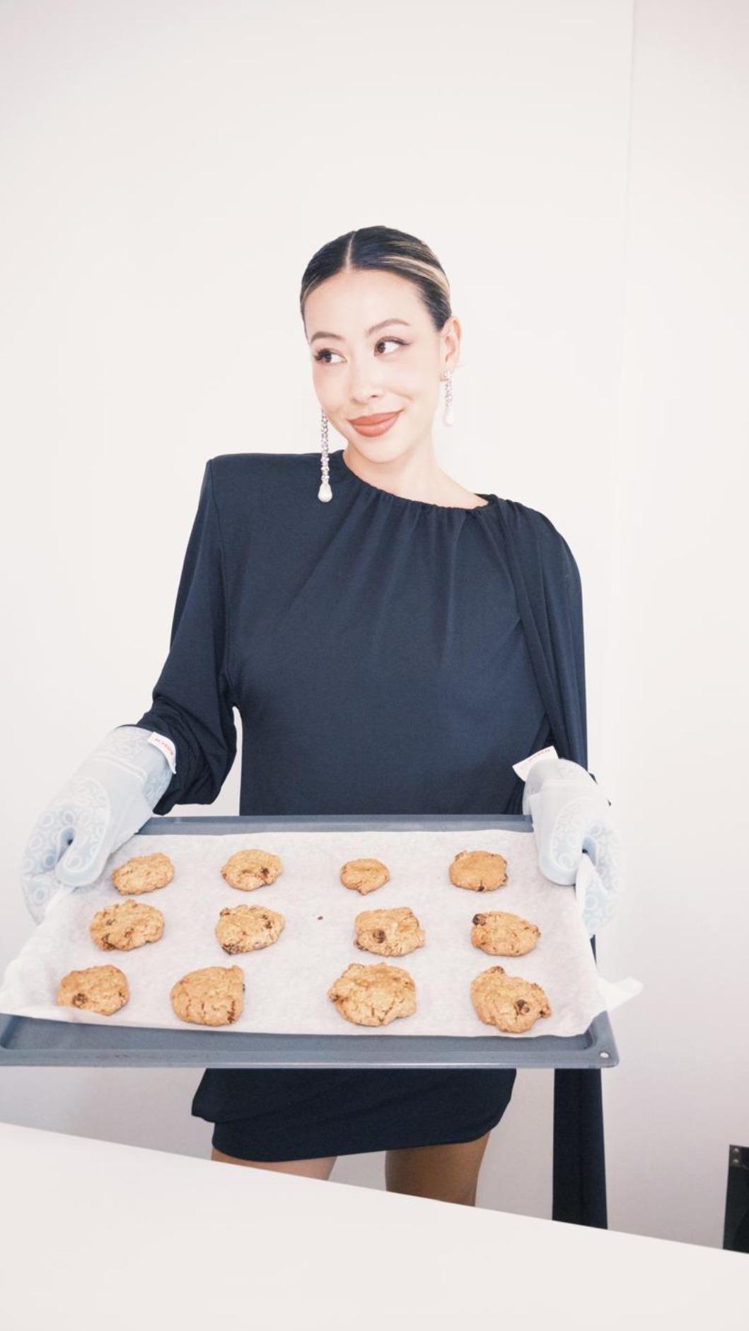 蔡詩芸廚藝不錯，更因此接下實境節目。（圖／人見人愛娛樂提供）