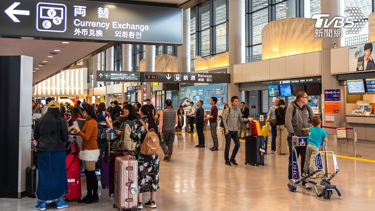 災難預言影響部分亞洲旅客赴日本意願，圖為成田機場。（圖／達志影像Shutterstock）