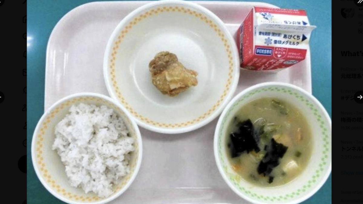 日本福岡市立小學營養午餐，遭外界質疑分量太小。（圖／翻攝自Ｘ＠moemoejapan）