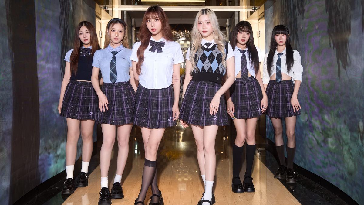 紫月光由Xiu（左起）、Bling、Yia、Yuki、17、Brenda組成。（圖／本質娛樂提供）