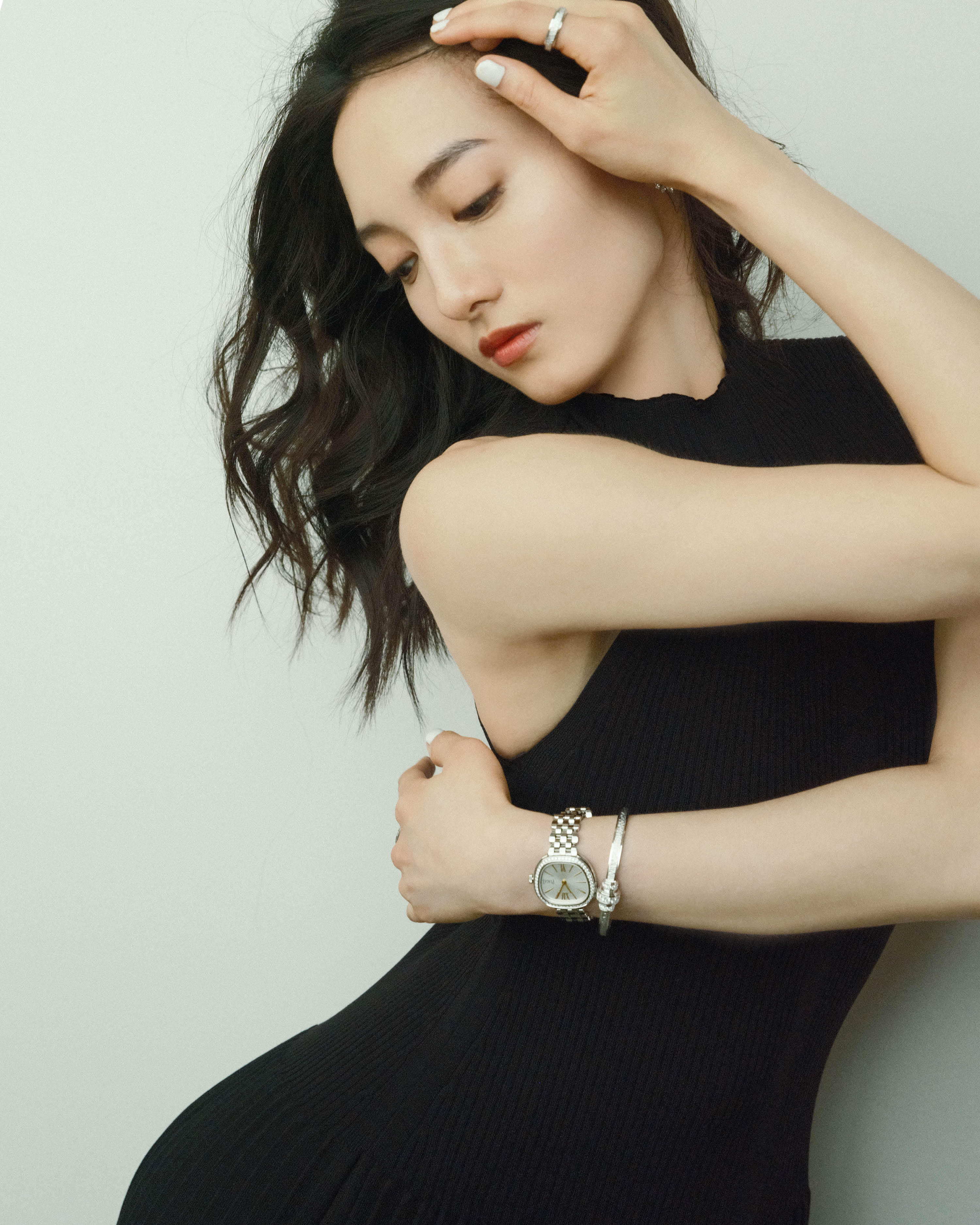 韓寧不斷嘗試各種挑戰性的角色與語言類型,展現對表演的彈性與野心。(圖/好工作娛樂提供)