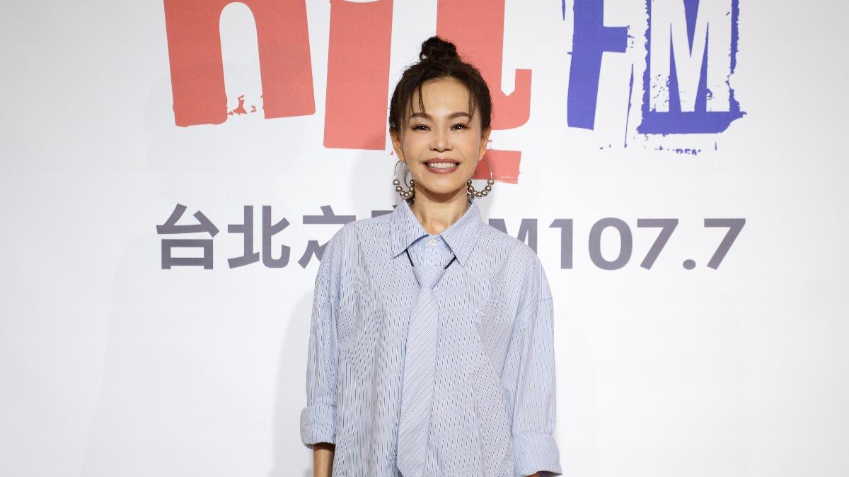 彭佳慧日前推出新專輯《完整的大人》。（圖／Hit Fm聯播網提供）