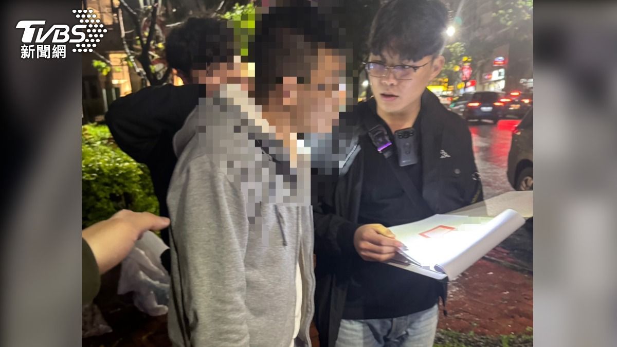 警方查獲第一層藥頭謝男。（圖／TVBS）