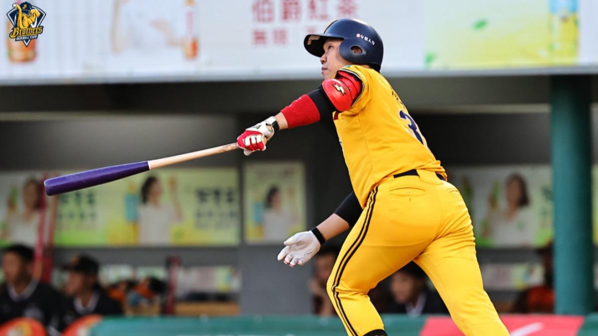 兄弟9局靠著詹子賢3分砲扳平比數。（圖／中信兄弟提供）