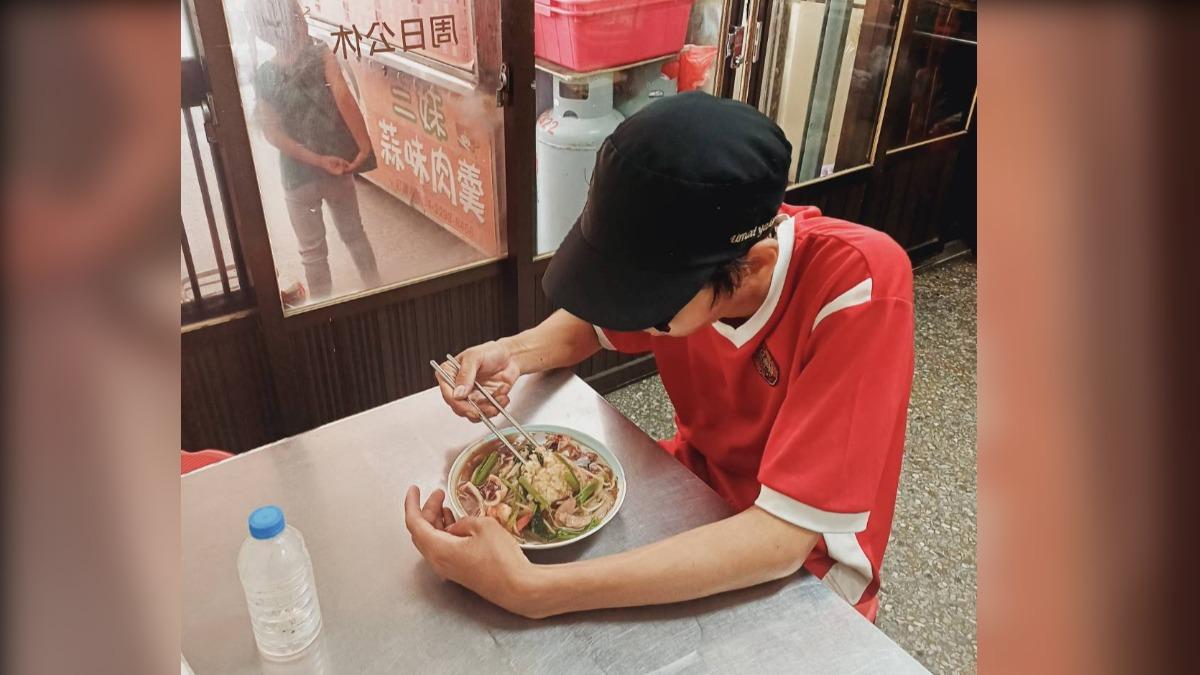 台中市北屯區近日出現一名21歲黃姓幽靈人口，疑似從小被父親軟禁。（圖／北京里里長蘇乙青提供）