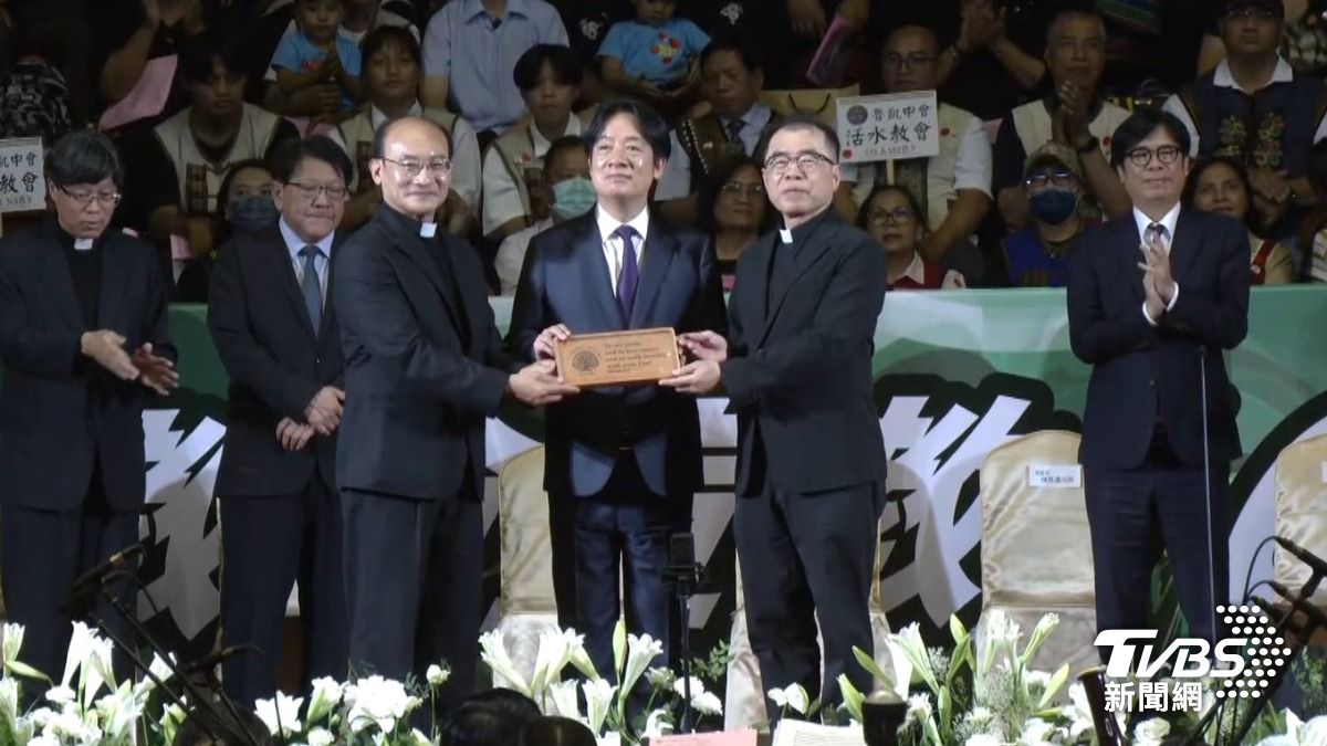 傳出賴清德以「私人行程」繞道高醫探視陳菊。（圖／TVBS）