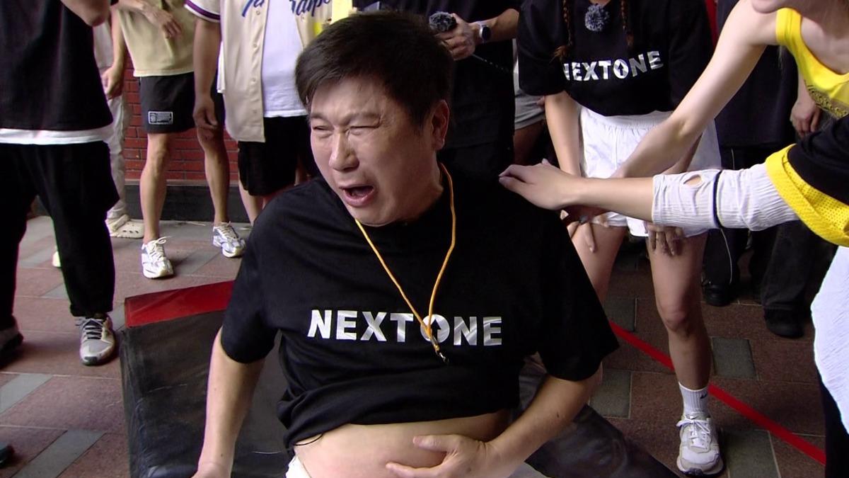 胡瓜痛到面色猙獰。（圖／民視提供）