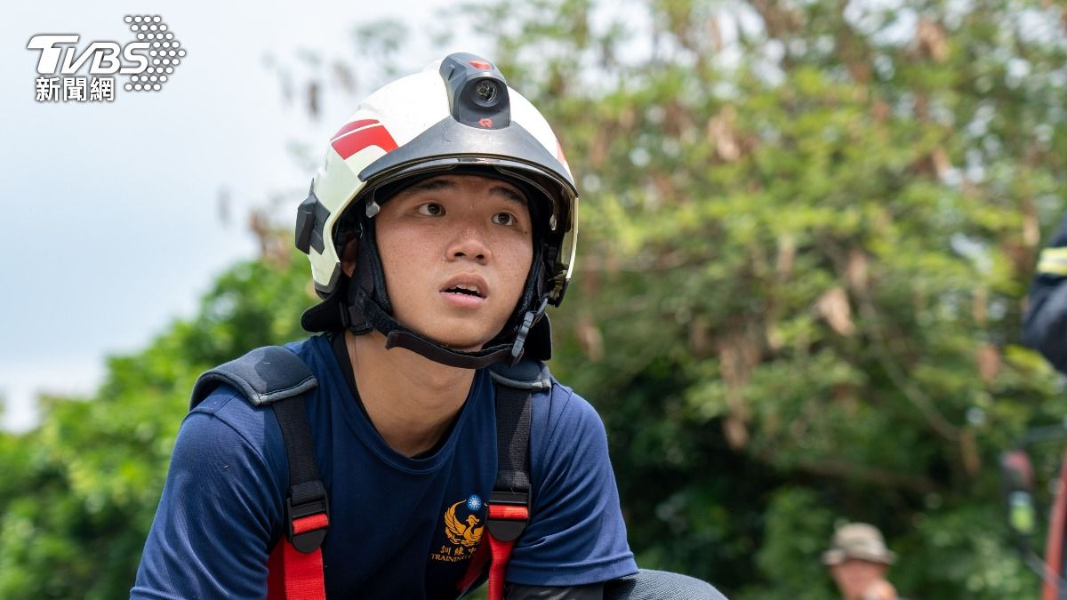 民間高手身分曝光。（圖／新竹縣消防局提供）