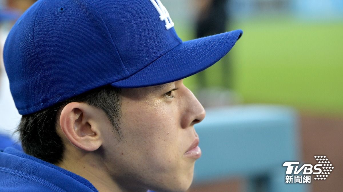 道奇總教練羅伯茲透露「令和怪物」佐佐木朗希中止了復健計畫，有可能「整季報銷」。（圖／達志影像美聯社）