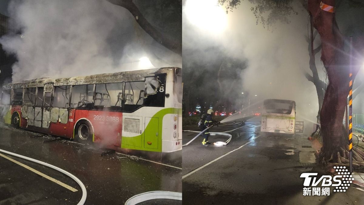 燒毀的電動公車今天早上將調查起火原因。（圖／翻攝畫面）