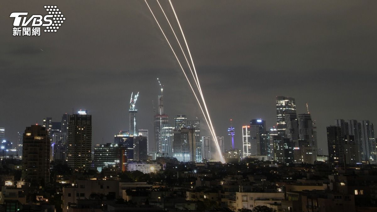 快訊／伊朗下令「新一波空襲」！嗆以色列：飛彈一路炸到天亮
