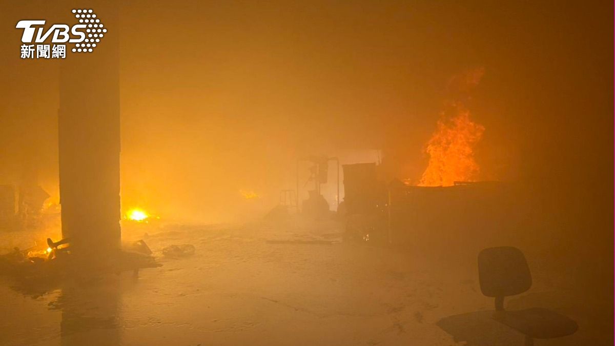 這起火警造成3人受傷。(圖/TVBS)