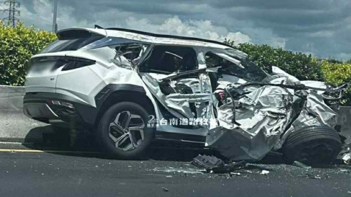 國1仁德段今日下午1時11分發生車禍。(圖/翻攝自台南道路救援張家班)