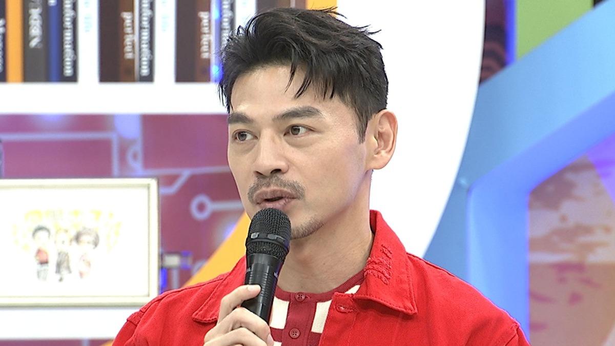 節目主持人阿Ken。(圖/中天提供)