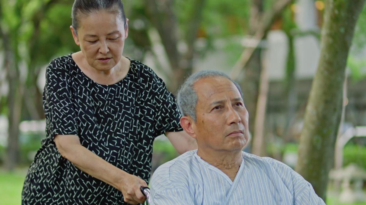 王淑娟（左）、艾偉劇中情感令人動容。（圖／大愛提供）