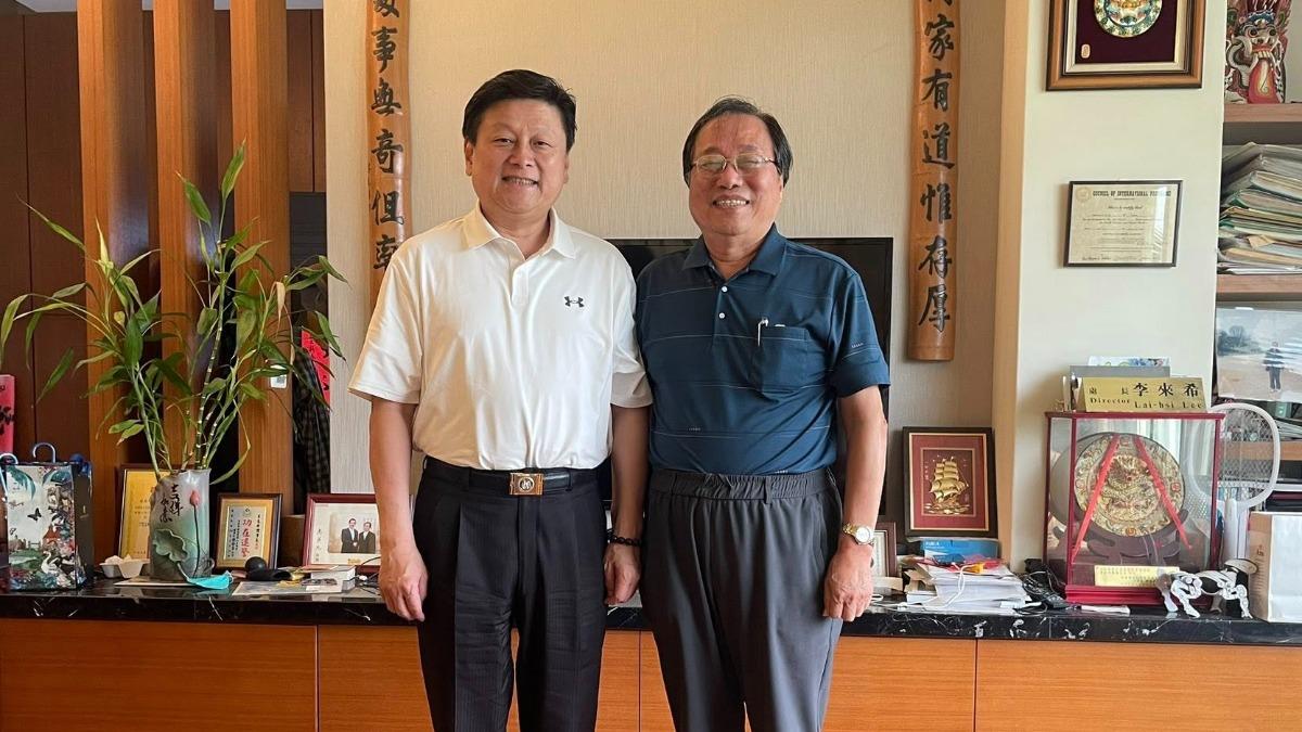 立法院國民黨團總召傅崐萁日前拜會軍公教反年改大將、全國公務人員協會前理事長李來希。（圖／翻攝自李來希臉書）