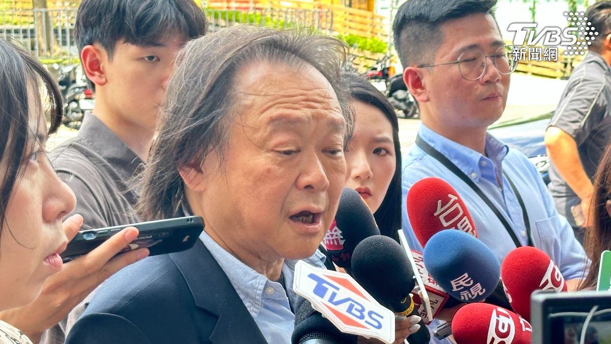民進黨立委王世堅18日坦言，不支持提名條例納入「三親等條款」。（圖／潘袁詩羽攝）
