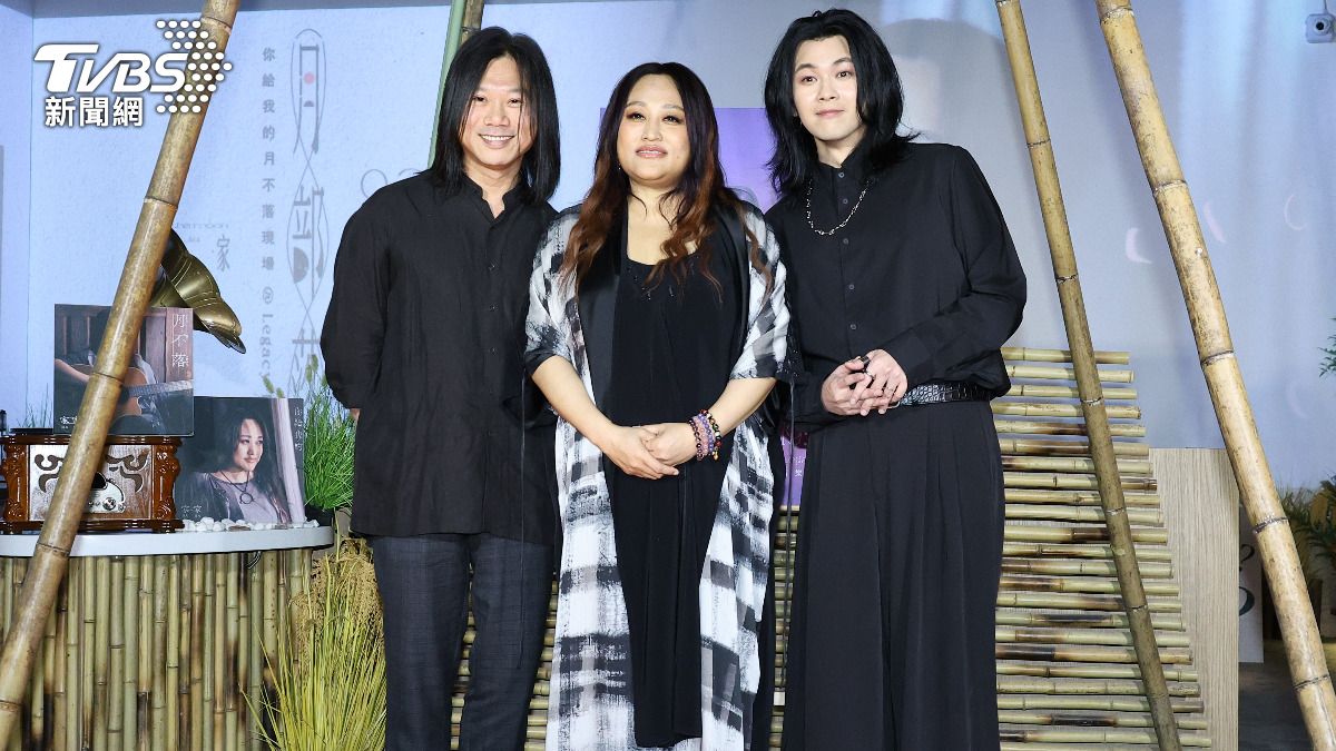 瑪莎、麋先生聖皓現身力挺家家記者會。(圖/張哲鳴攝)