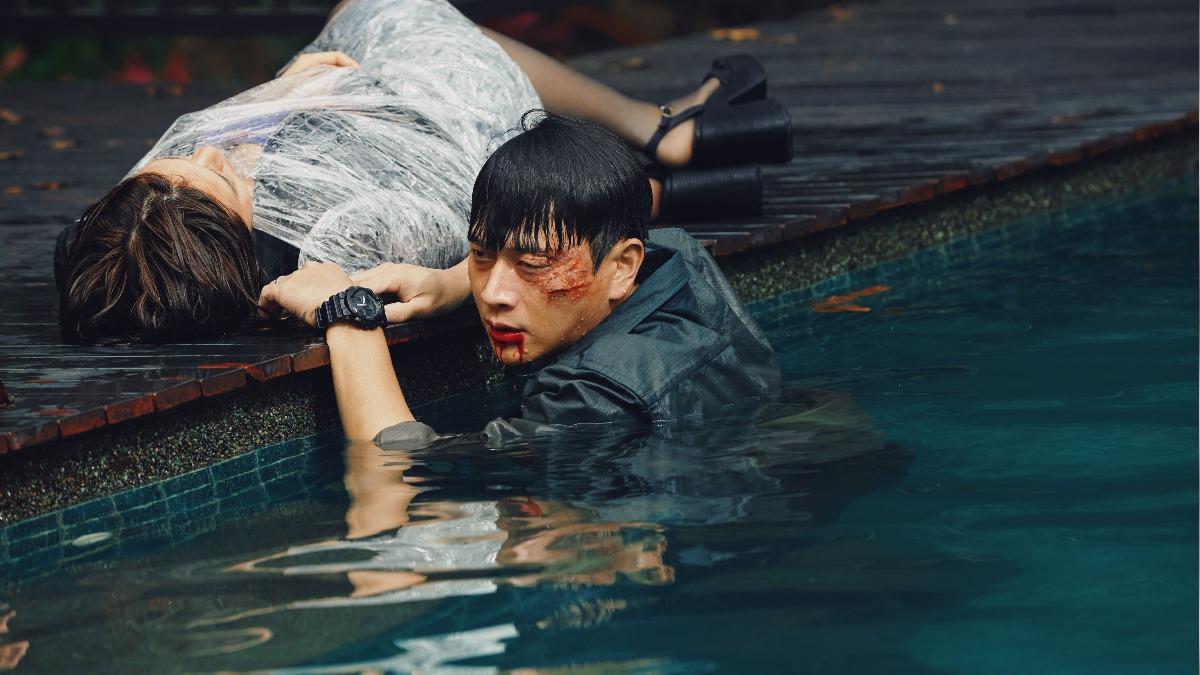 劉冠廷在片中有一場和古天樂在水中搏鬥的戲。（圖／華映提供）