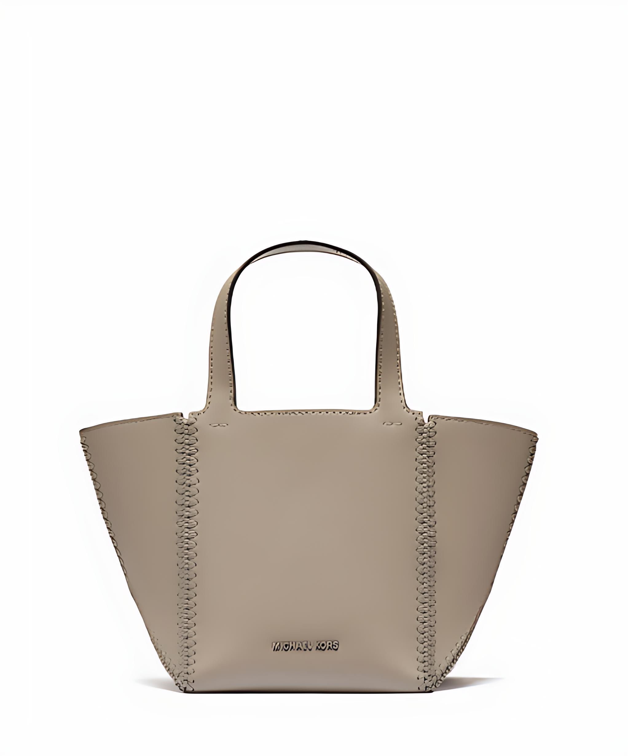 一名網友在Threads發文指出，生日公司老闆竟然送我MK Jordi小折包。（圖／翻攝自MK官網）