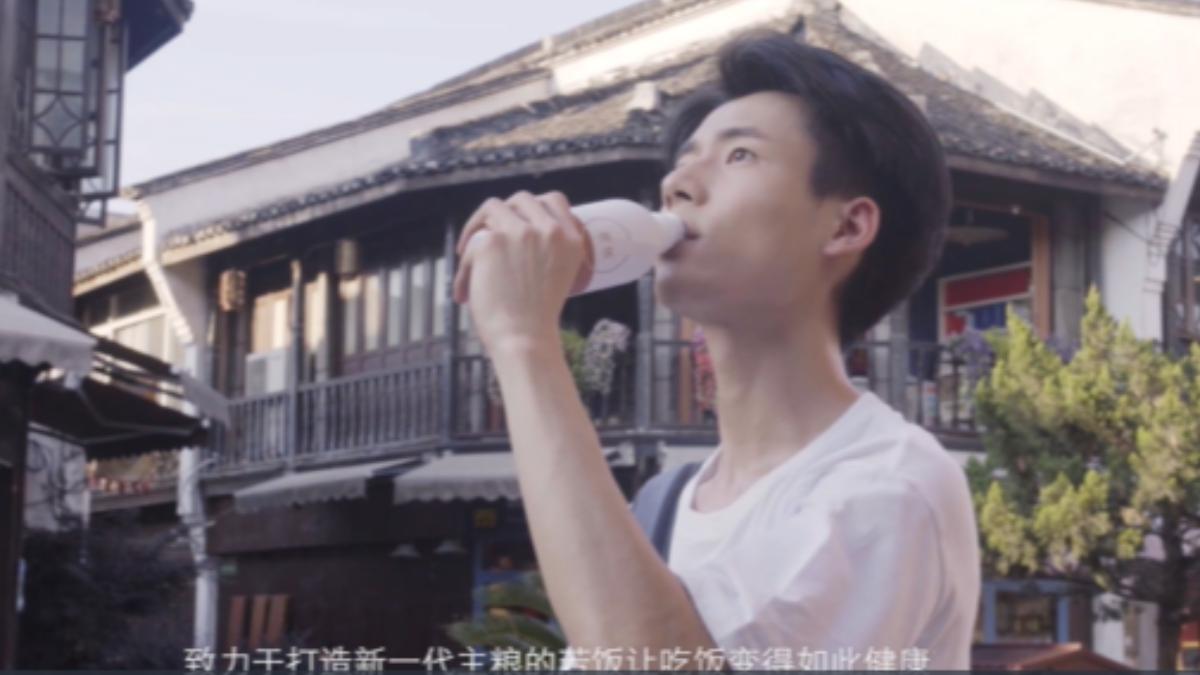 「若飯」爆紅！陸新鮮人月薪僅台幣2.5萬　40元代餐救經濟