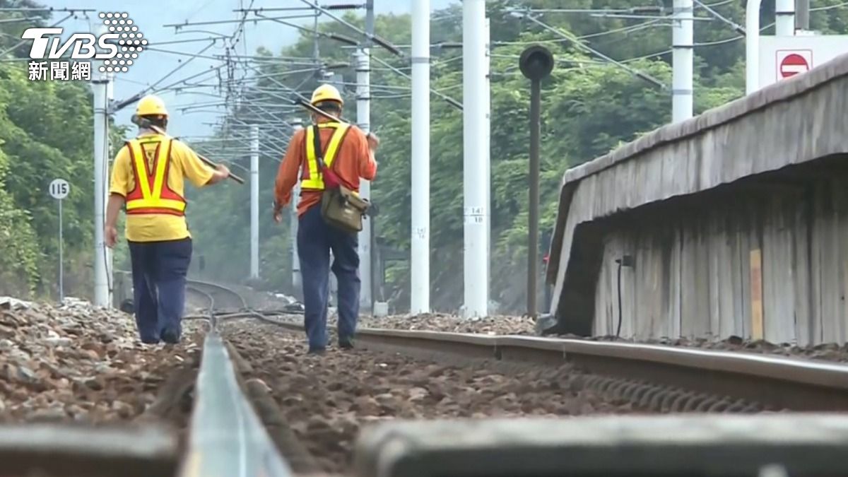 台鐵七堵機務段車庫發生閃爆意外。（示意圖、非當事人／TVBS資料畫面）