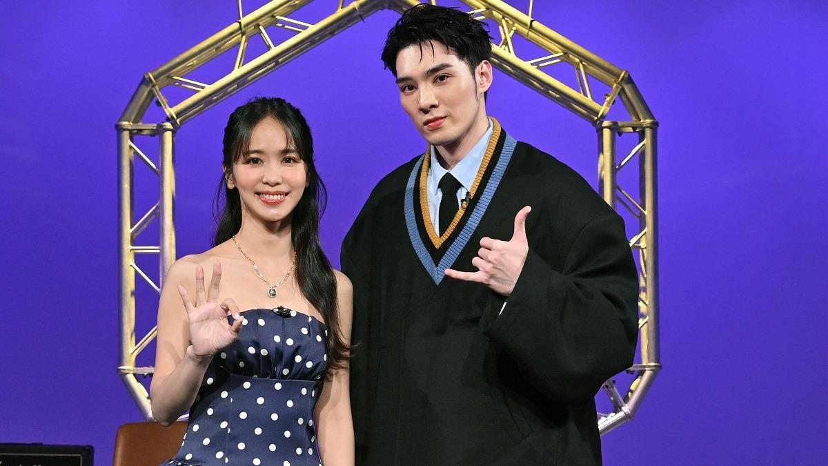 星光大道紅毯主持人陳明珠、黃偉晉先來預習。（圖／台視提供）