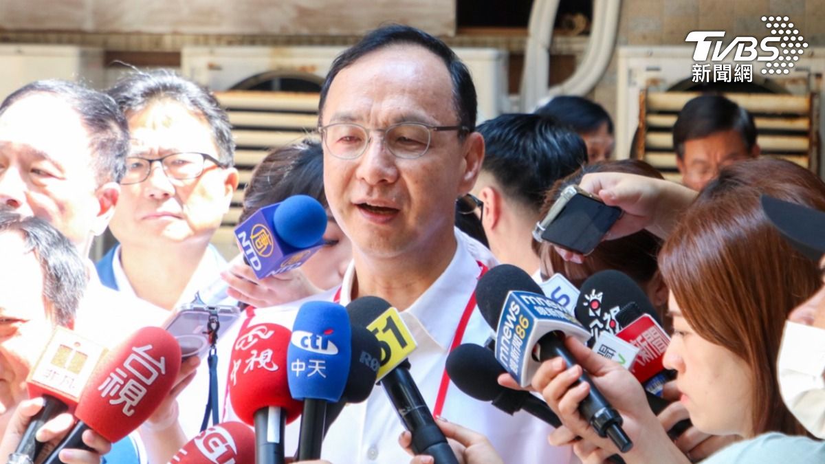 朱立倫今日上午出席國民黨立委李彥秀南港問政說明會。(圖/國民黨提供)