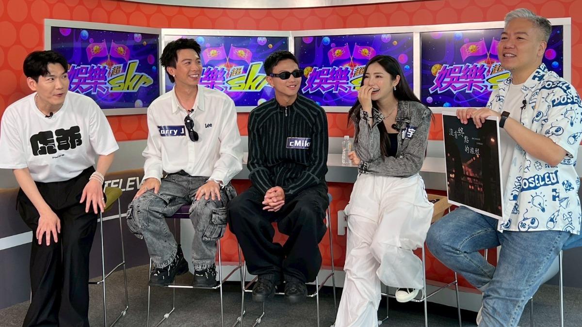 主持人小鹿(左起)、Carry J、cMike 、楊淨宇以及阿甘。(圖/民視提供)