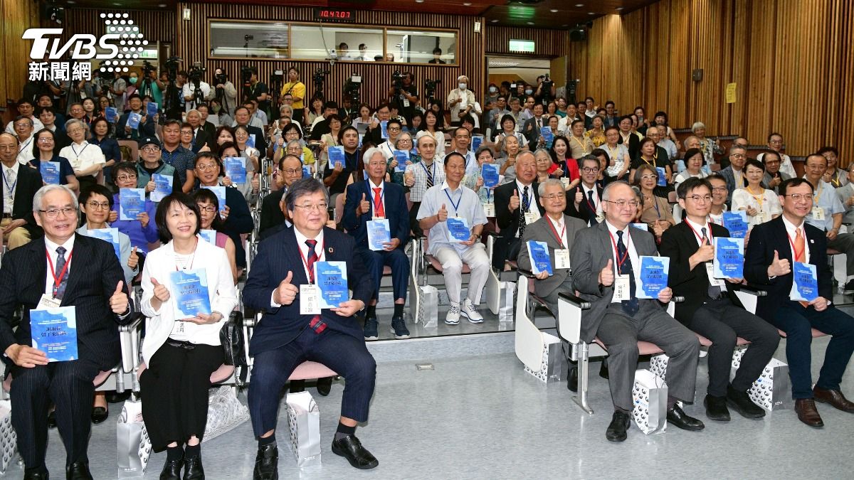 衛福部長邱泰源等多位醫界大咖均到場。（圖／胡瑞麒攝）