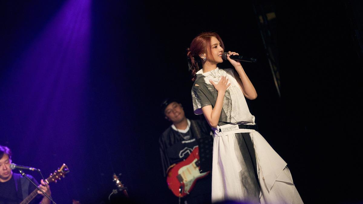 郭靜唱給愛貓哭了。（圖／寬宏藝術提供）