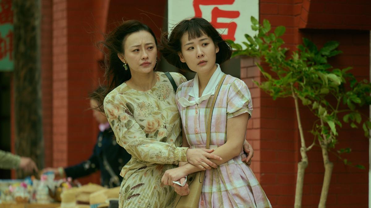 璟宣（左）、何宜珊演母女。（圖／緯來提供）
