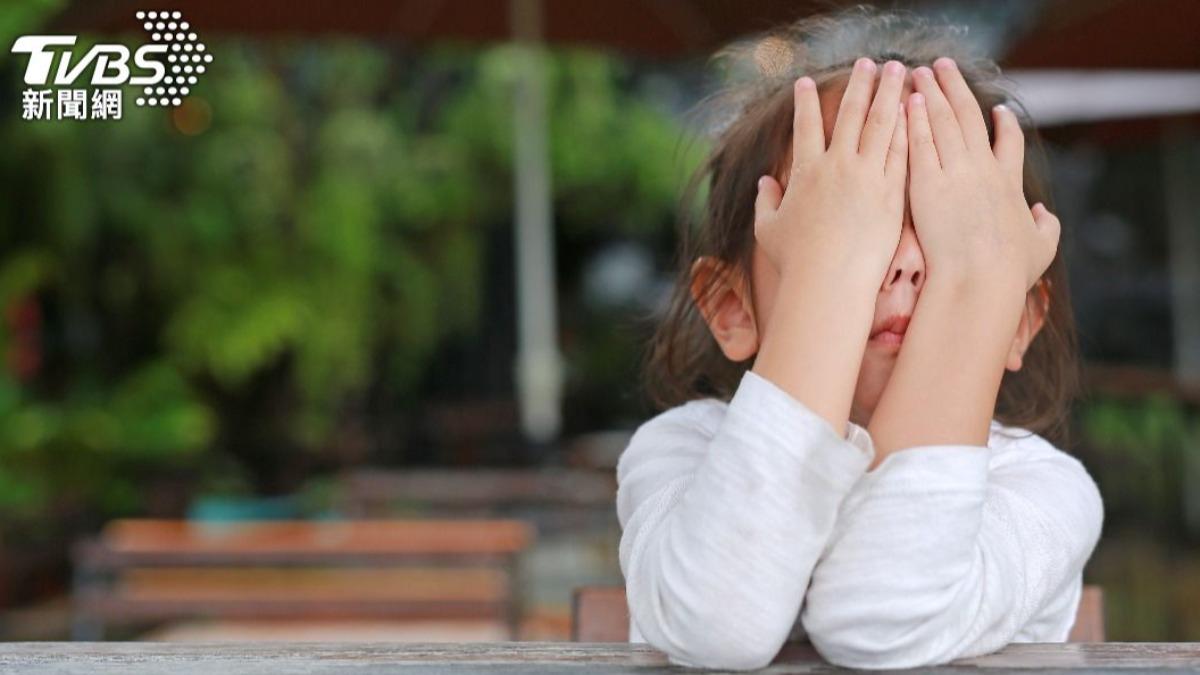 爸媽狂生又不養！睡醒才知兒無心跳　愛女私處結痂長繭還受虐