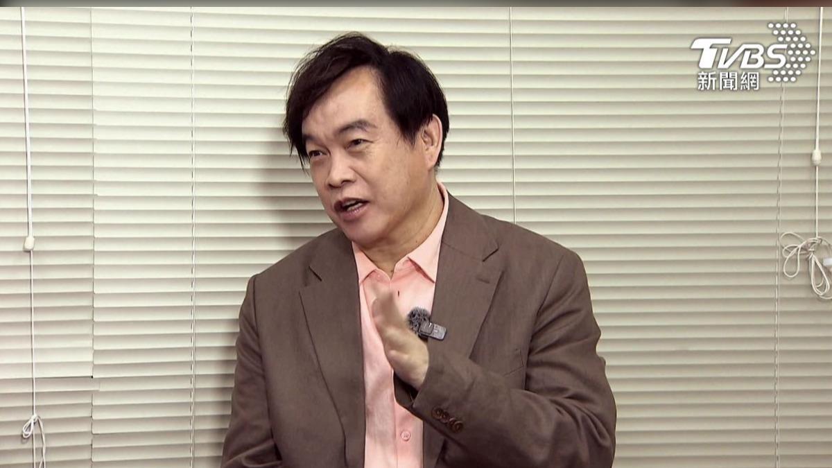 康康接受《娛樂頭條》專訪，聊到很多內幕和內心世界。(圖/TVBS)