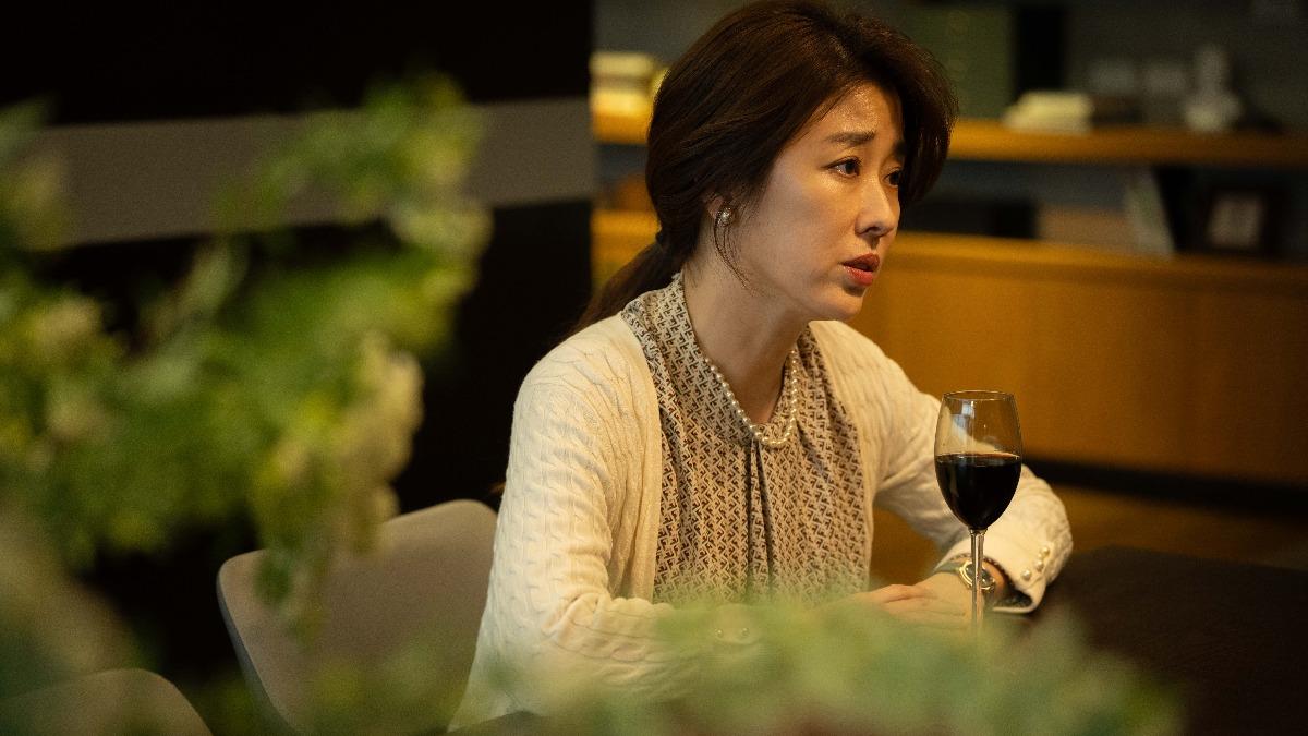 李維維在劇中照顧兒子心力交瘁。（圖／CATCHPLAY+、公視、大慕可可提供）