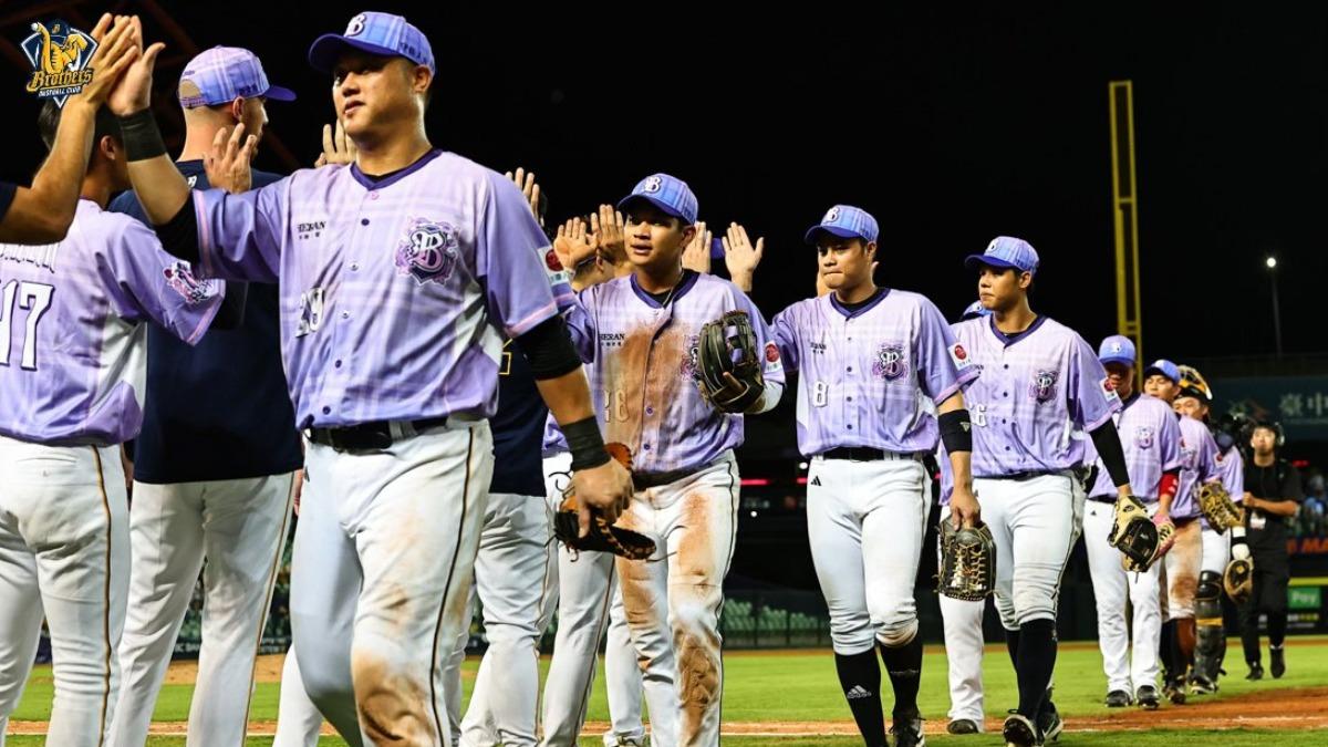 中信兄弟22日比賽以10比0擊退富邦悍將。（圖／翻攝自兄弟Fans Club粉絲專頁）