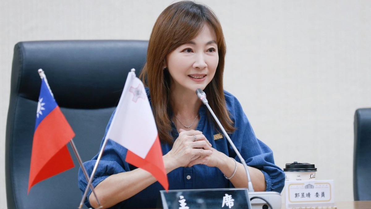 郭昱晴-郭昱晴的老公-郭昱晴老公-郭昱晴老公職業-郭昱晴公審-萬老師