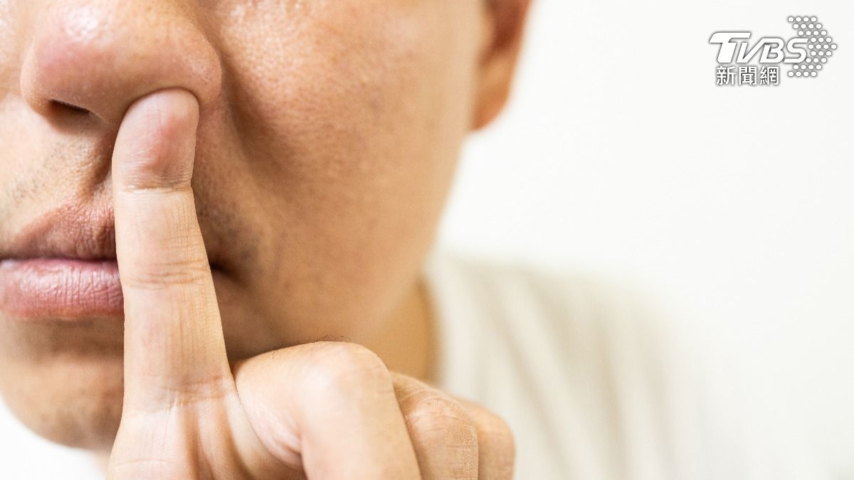 鼻屎變多要小心！可能是罹癌的徵兆。（示意圖／shutterstock達志影像）