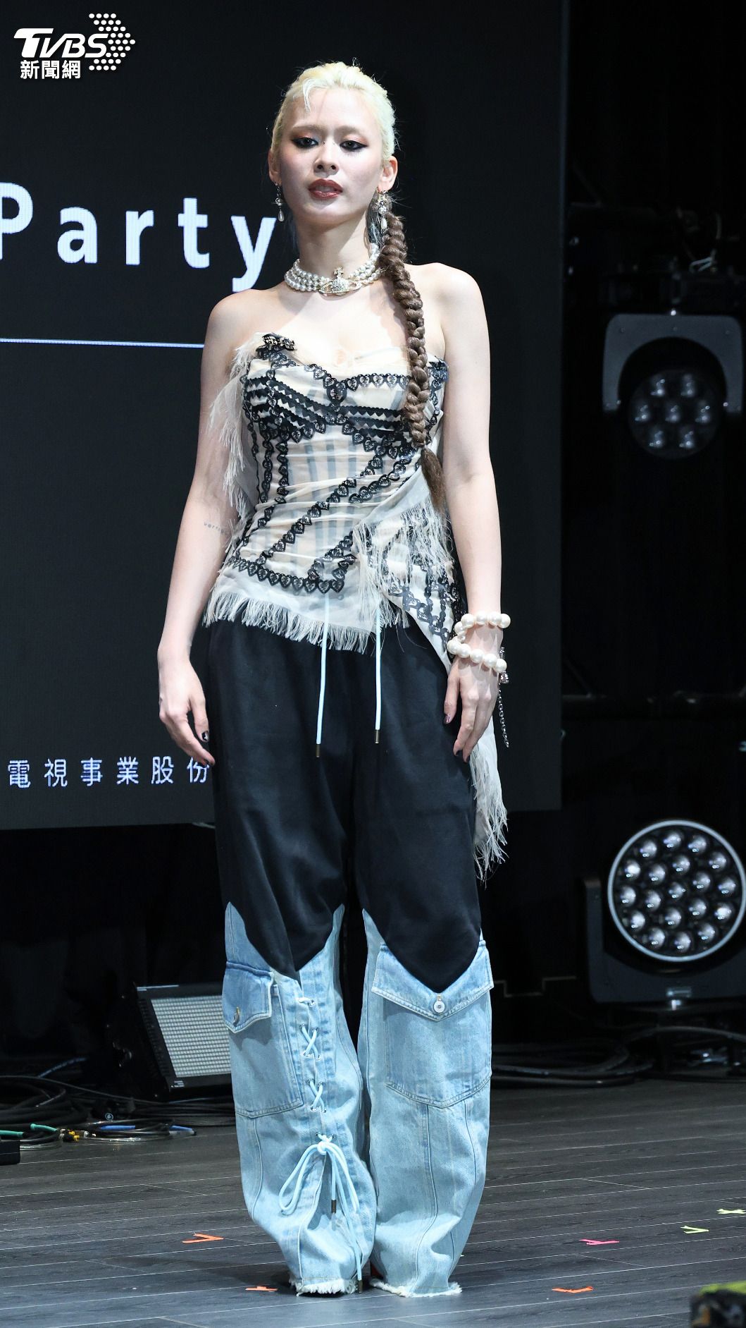 陳泳希預告金曲戰袍會很辣。（圖／張哲鳴攝）