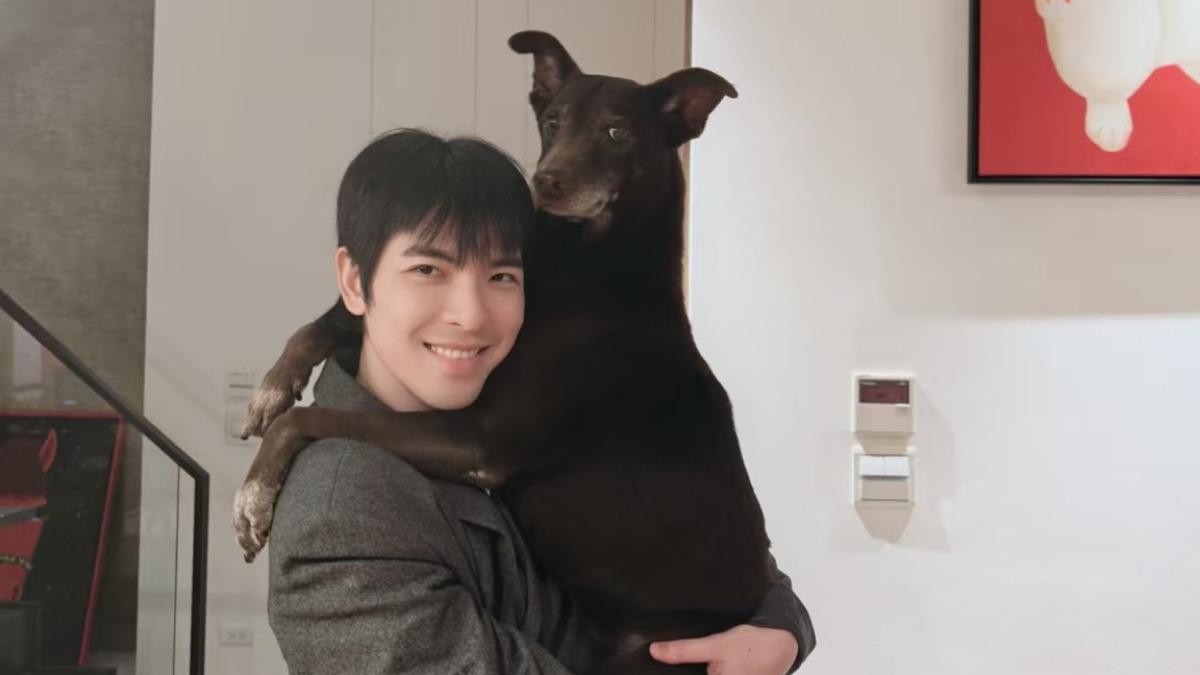 蕭敬騰在巡演期間痛失愛犬，讓他傷心不已。（圖／翻攝自蕭敬騰臉書）