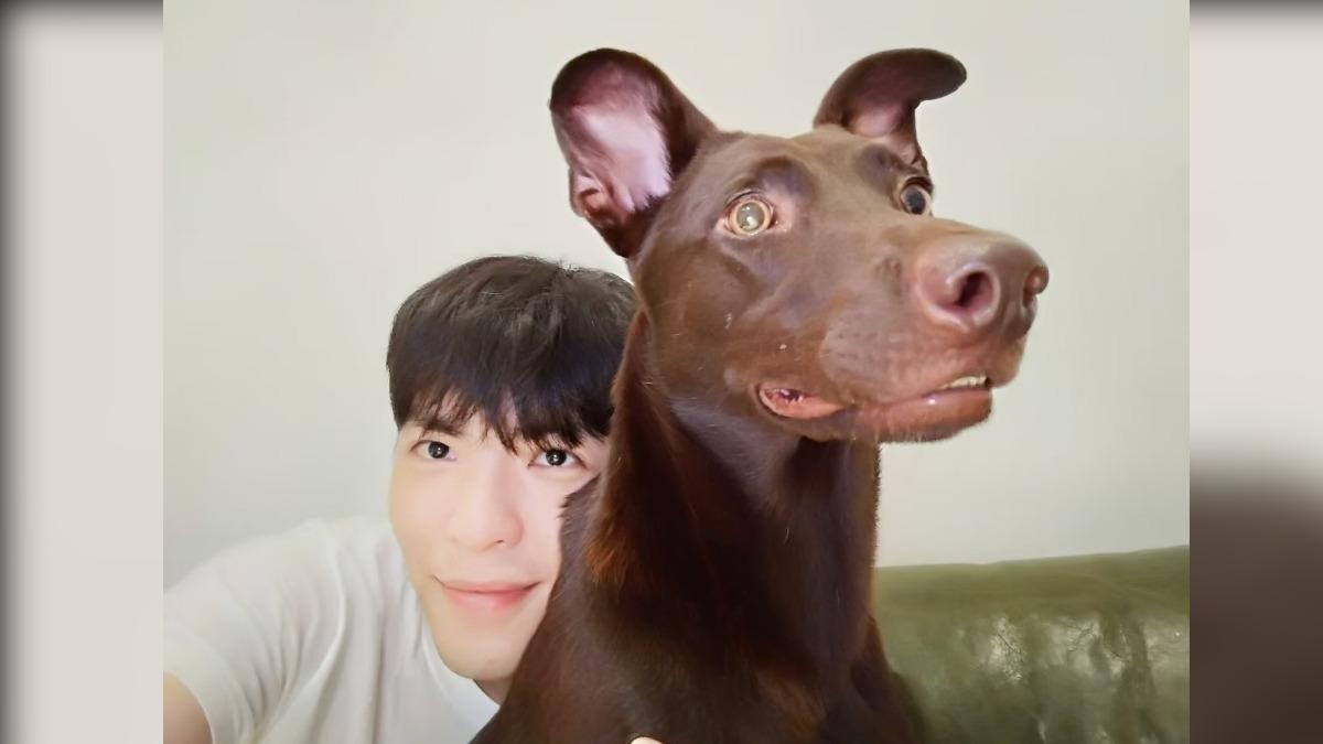 蕭敬騰相當疼愛「嘎逼」，來不及見愛犬最後一面。（圖／翻攝自蕭敬騰臉書）