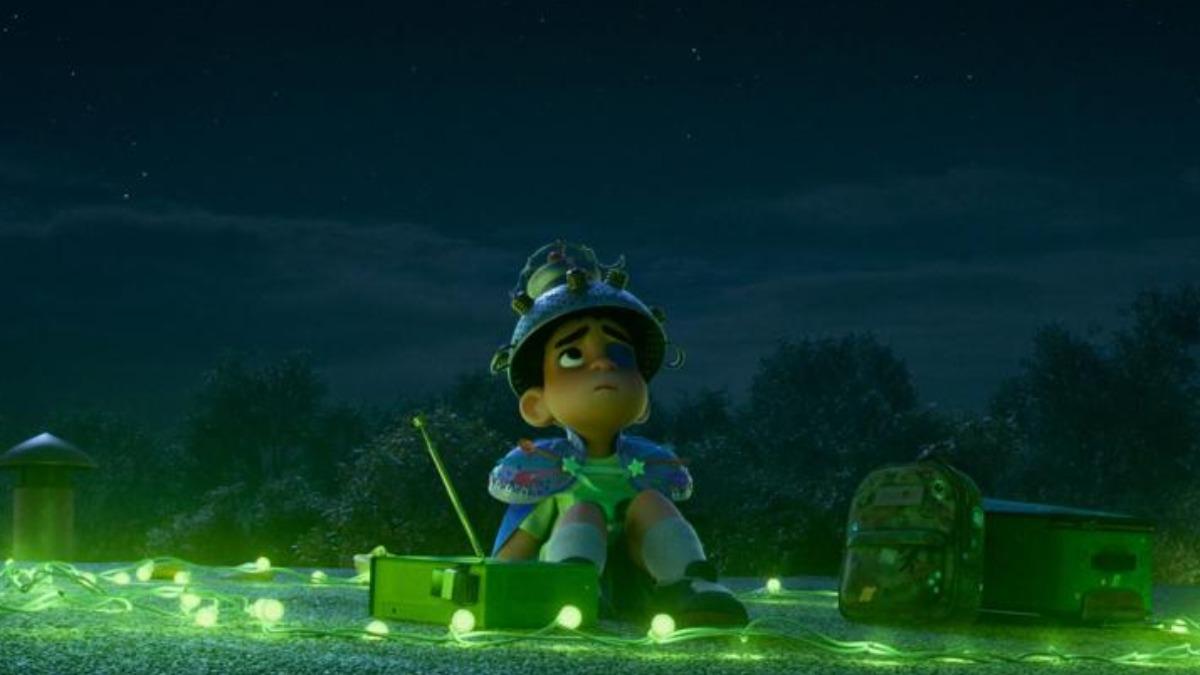 《地球特派員》故事主題圍繞童年與社交孤立。（圖／迪士尼提供）