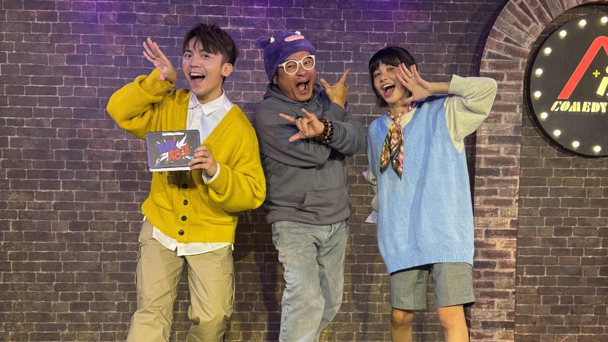 《全民練喙花》黃豪平（左起）、許效舜、 劉宇珊。（圖／公視台語台提供）