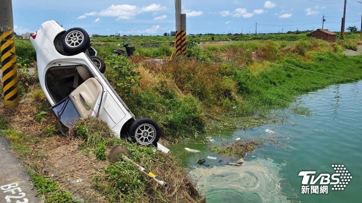 黃女救起時已無生命跡象。（圖／TVBS）
