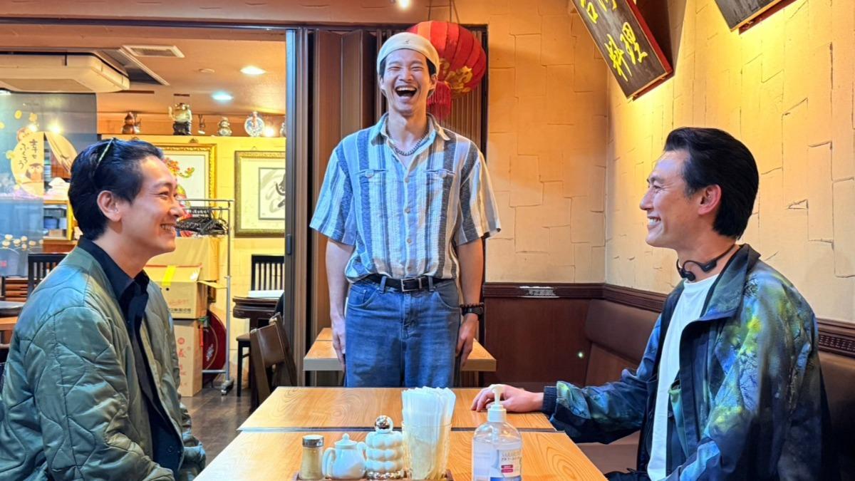 左起施名帥、黃冠智、塚原大助在日本相聚。（圖／影一製作所提供）