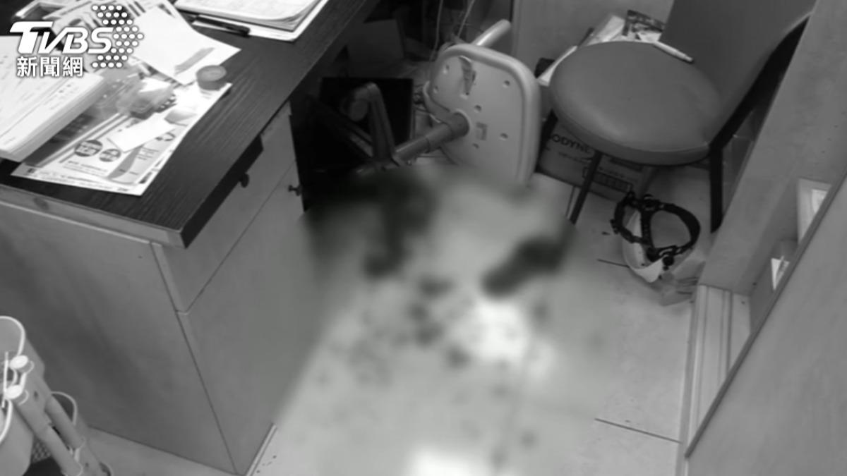 診所內當時全是女牙醫遭打後受傷的血跡。(圖/TVBS)