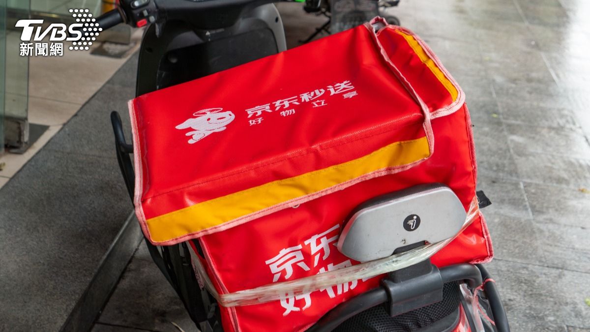 陸外送競爭太激烈！京東推出「幫扔垃圾服務」搶單　酬勞曝光網罵翻