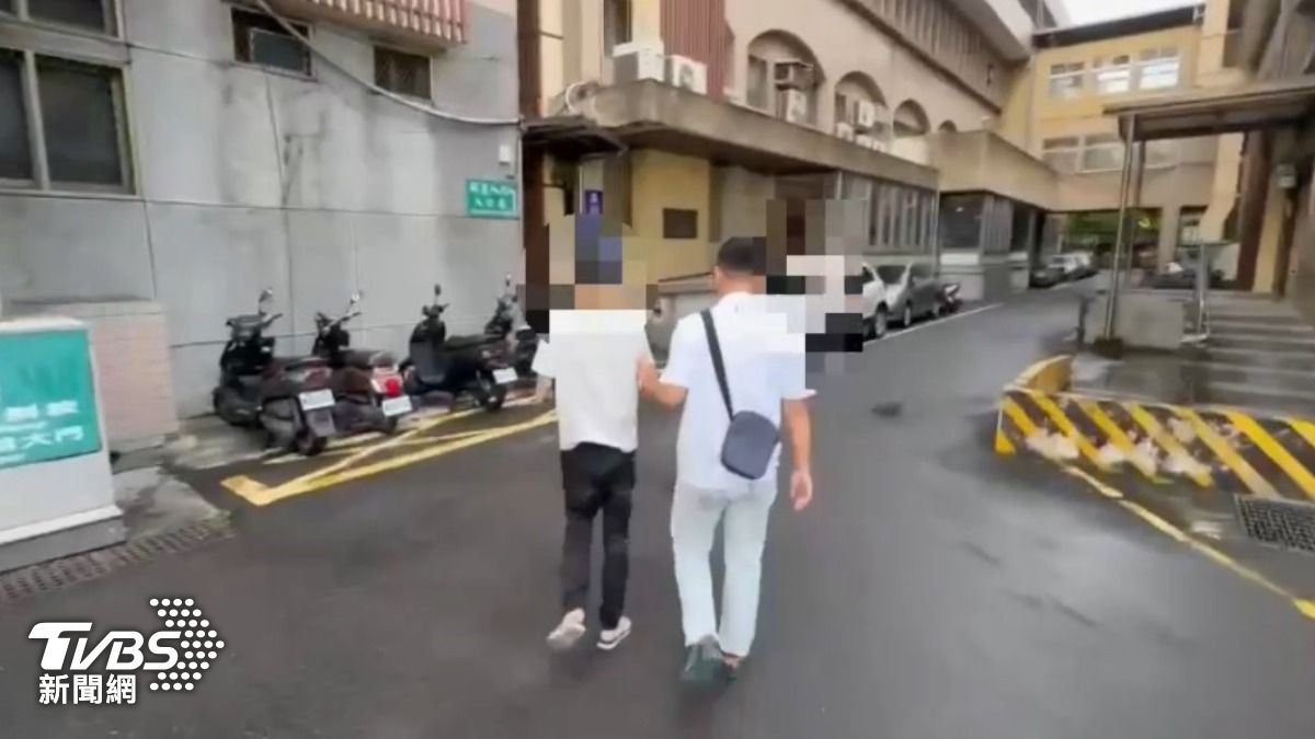 黃男解送至地檢署。（圖／TVBS）
