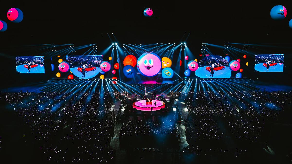 五月天首度唱進大巨蛋,和4萬歌迷同樂。(圖/相信音樂提供)