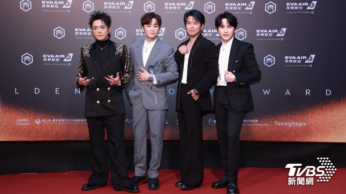 Energy紅毯五缺一，坤達驚喜現身典禮。（圖／TVBS娛樂組攝）